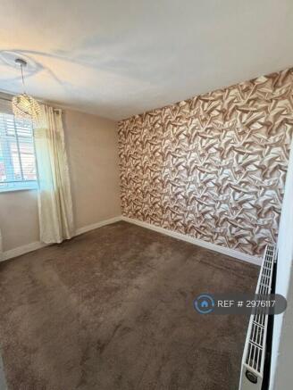 3 bed Semi-Detached to rent Image 7