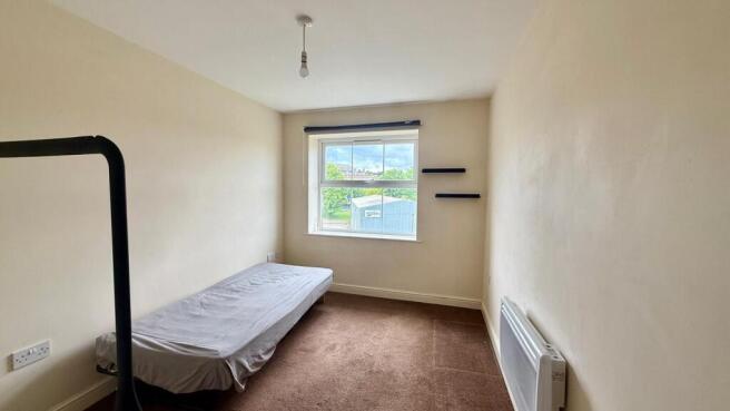 2 bed Flat to rent Image 4