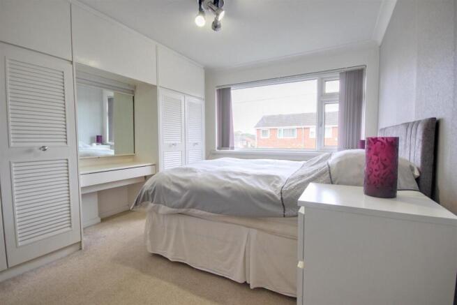 3 bed Semi-Detached for sale Image 9