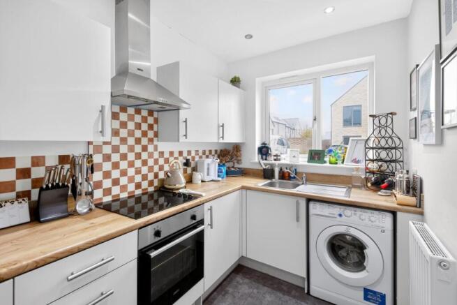 2 bed Semi-Detached for sale Image 10