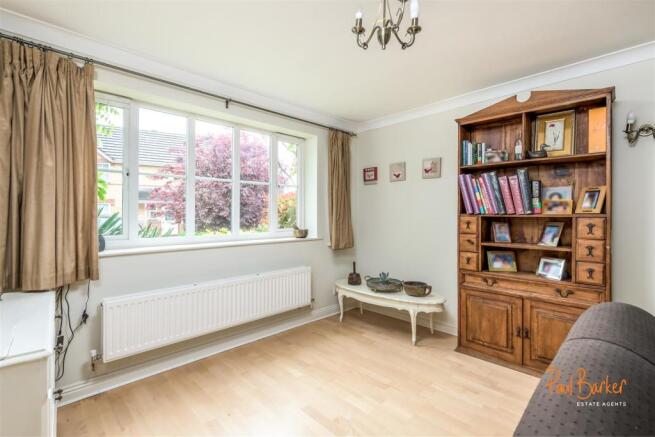 220511 - 12 St Barts Close - 07 [WM].jpg