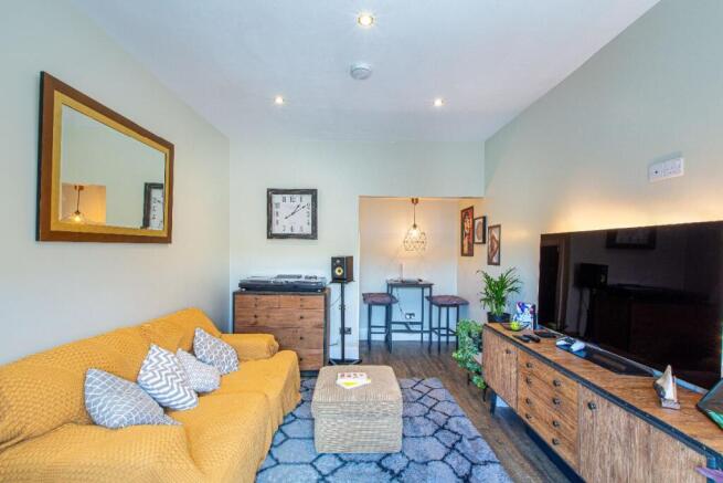 2 bed Terraced for sale Image 5