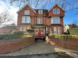 Flat 2, 6 Overbury, Middlesex Road, Bexhill-on-sea TN40 1LP