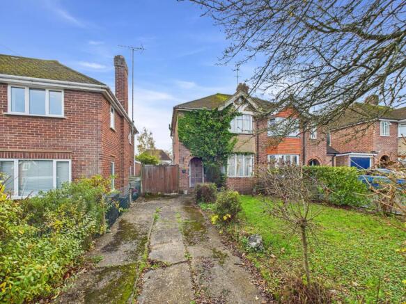 2-bed semi-detached on Redhatch Drive, Earley, RG6, £400,000