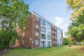 Flat 9, Falcon Court, The Cloisters, Frimley, Camberley GU16 7JW