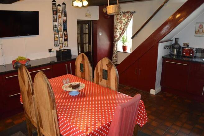 Kitchen / dining roo