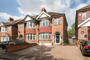 75, Larkshall Road, London E4 6PD
