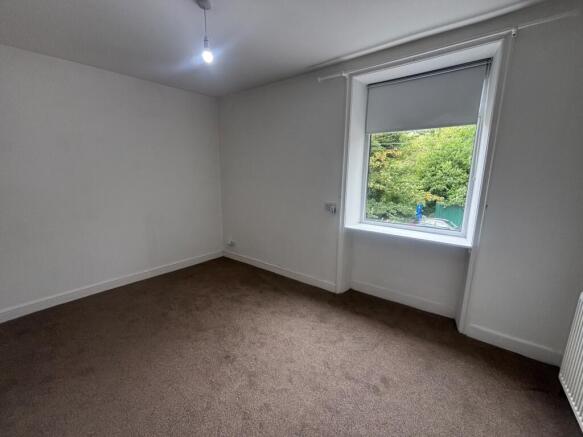 3 bed House to rent Image 7
