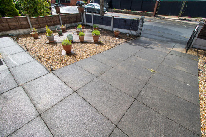 Front Garden/Driveway