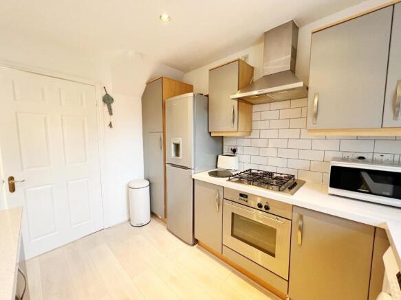 Kitchen pic 4.jpg