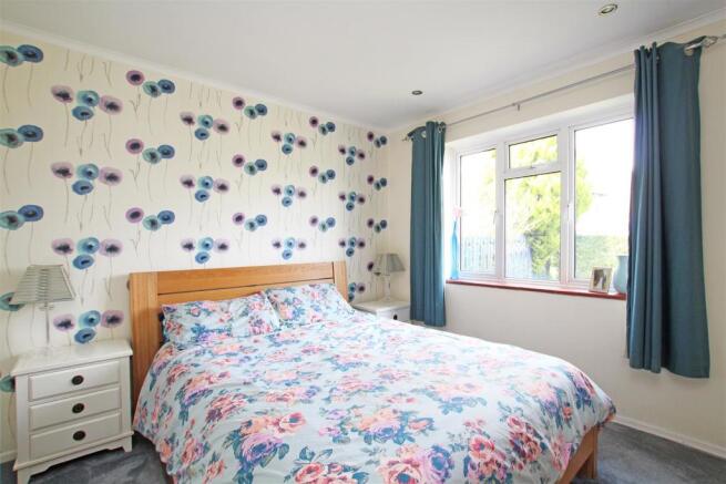 16NW - Bedroom one 1.jpg