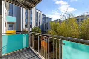 Flat 4, 1, Wharncliffe Mews, London SW4 8DP