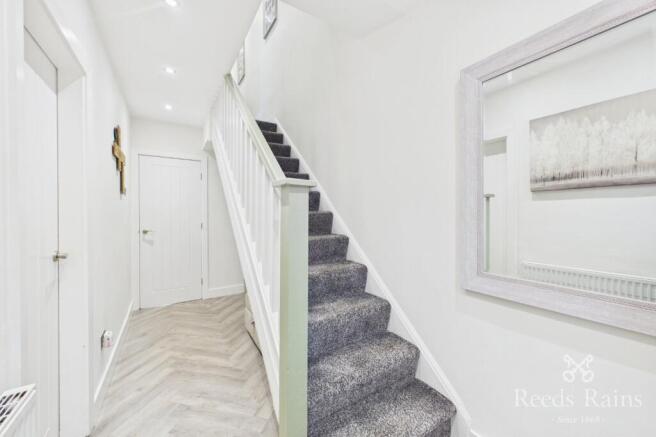 3 bed Terraced for sale Image 6