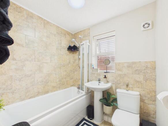 2 bed Apartment for sale Image 9