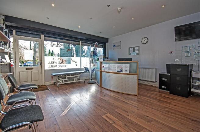 didsbury rd 466 heaton mersey reception.jpg