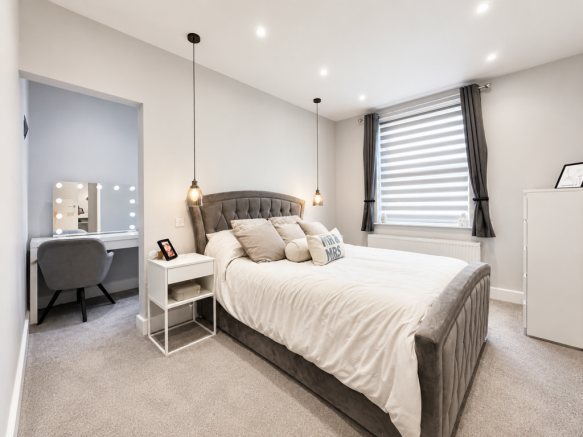 3 bed Terraced for sale Image 9