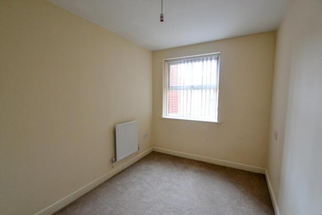 2 bed Flat to rent Image 4