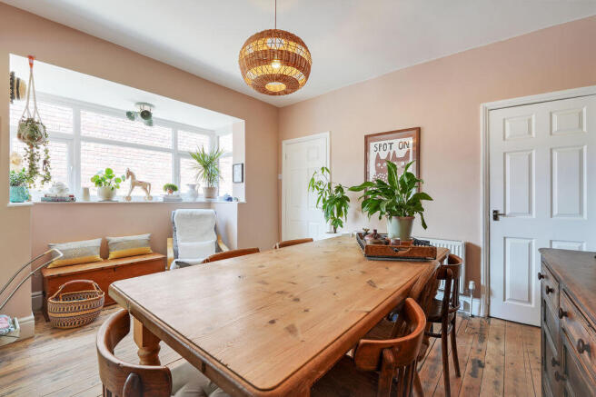 3 bed Semi-Detached for sale Image 10