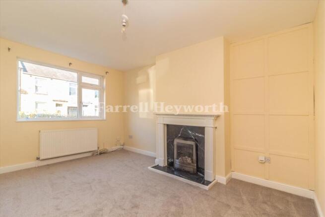 Lounge image 2