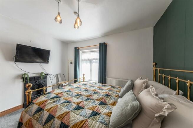 15 Beeston Street-018.jpg