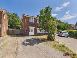 4, Downsview Way, Hailsham BN27 3DH
