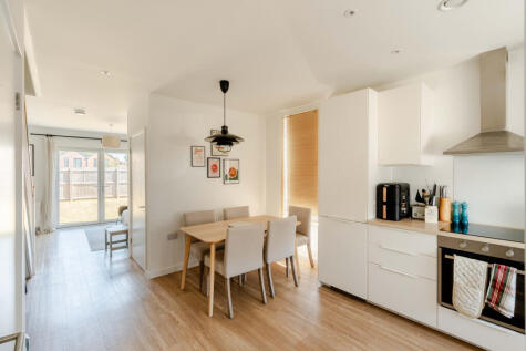 Seaton Crescent, Knowle, Bristol