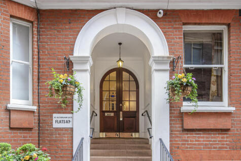Buckingham Gate, St James, London