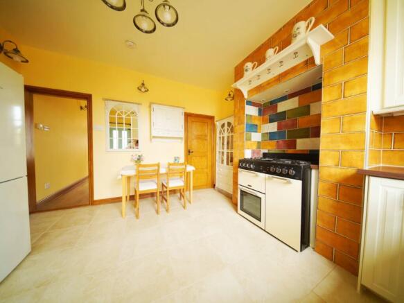 2 bed Terraced for sale Image 12