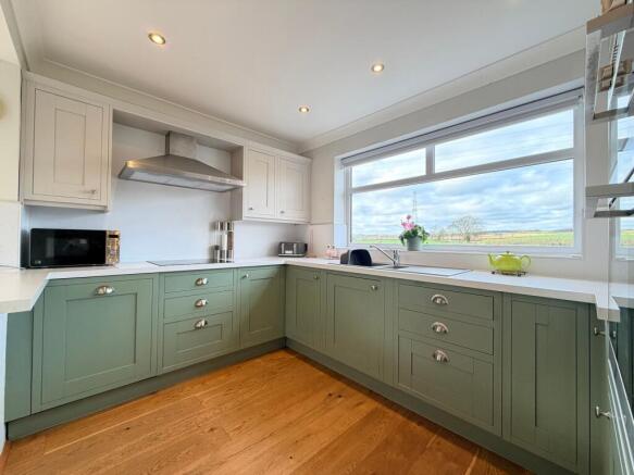 3 bed Detached for sale Image 5