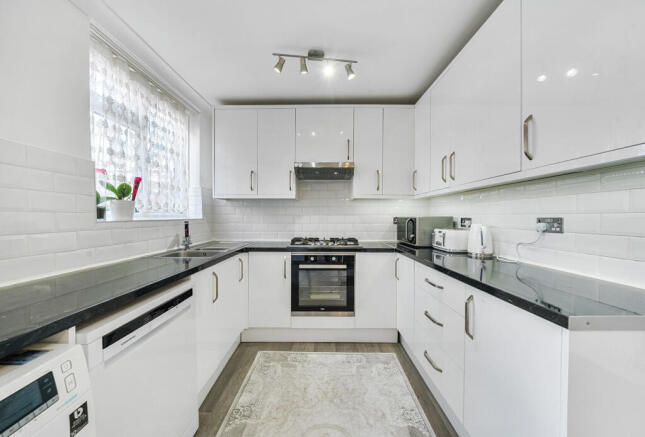 1349879-11-68c007...