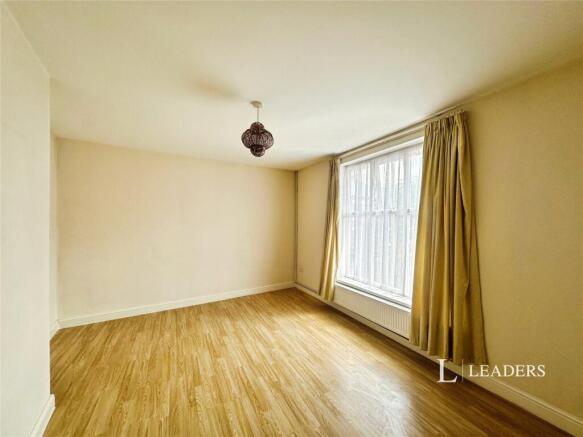 Living Area (2)