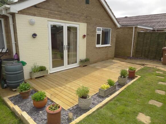 DECKING