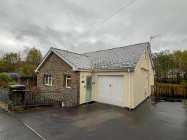 Ty Cwm Garw, Prospect Place, Bridgend CF32 8EE