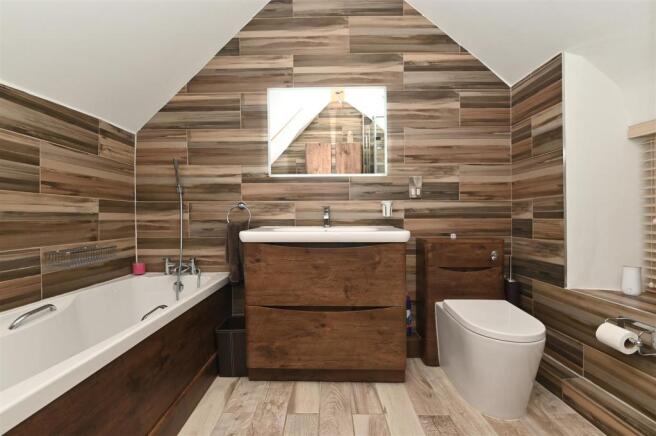 Bathroom - sink and bath.jpg