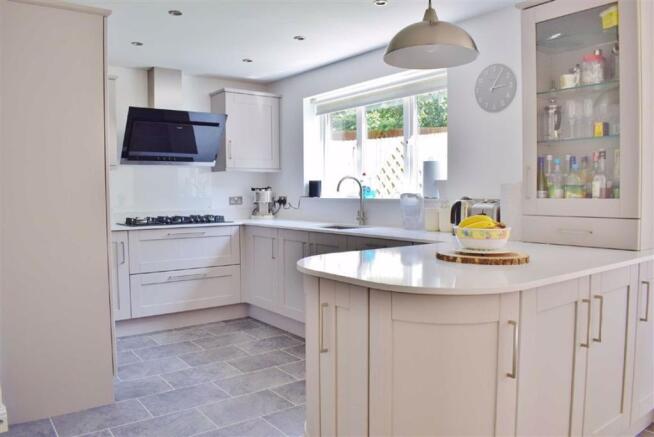 Kitchen/Breakfast Room
