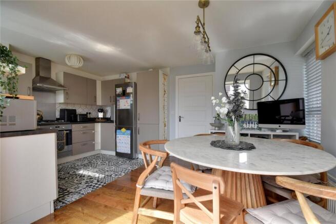3 bed Semi-Detached for sale Image 5