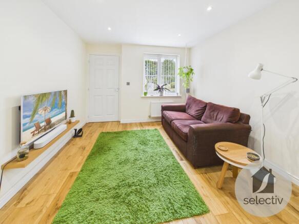 3 bed Semi-Detached for sale Image 4