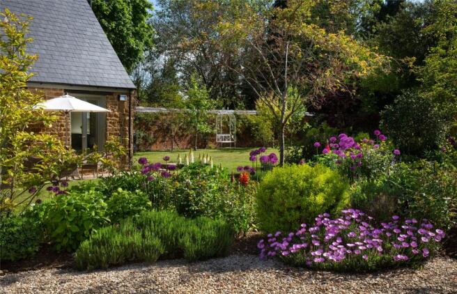 Kitchen & Garden