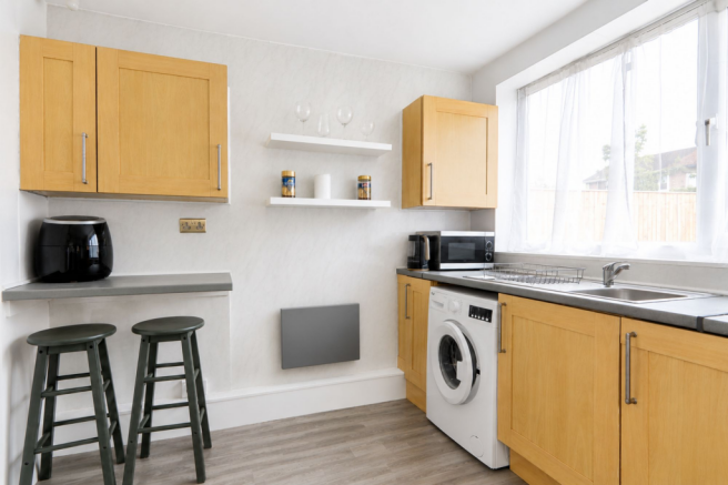 3 bed Semi-Detached for sale Image 8