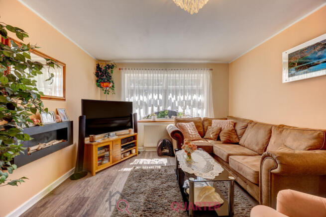 3 bed Semi-Detached for sale Image 4