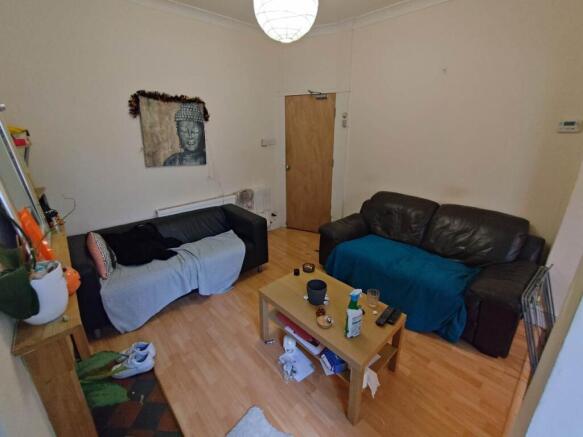 Living room (2)
