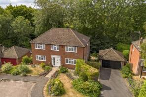6, Huntley Close, High Wycombe HP13 5PQ