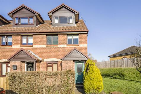 Maypole Road, Taplow, Maidenhead