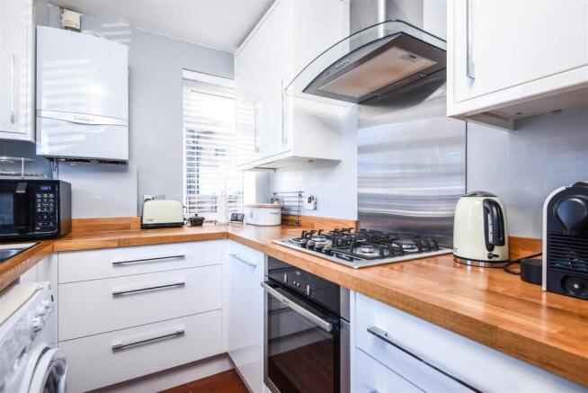 Malvern Way - Kitchen (2).jpg