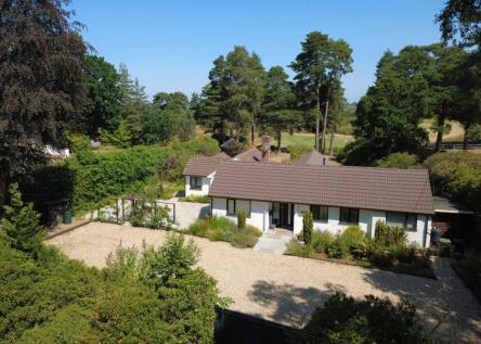 Littleworth Road, The Sands, Farnham, Surrey
