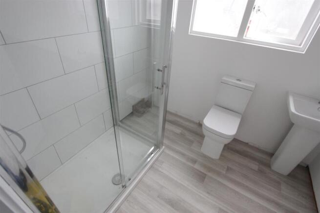1 bed Duplex to rent Image 9