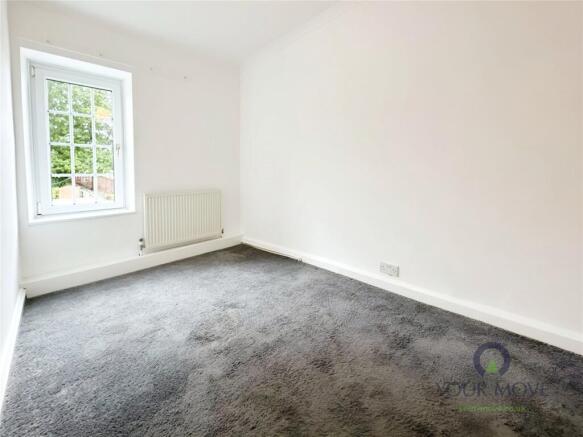 2 bed Terraced to rent Image 6