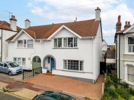 80, Woodfield Road, Leigh-on-sea SS9 1ET