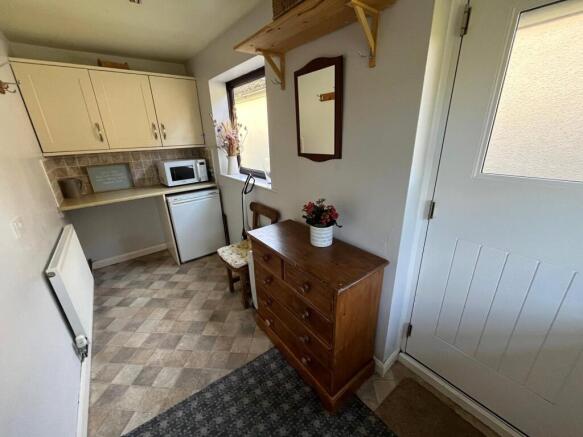 3 bed House for sale Image 4