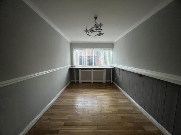 3 bed House to rent Image 4
